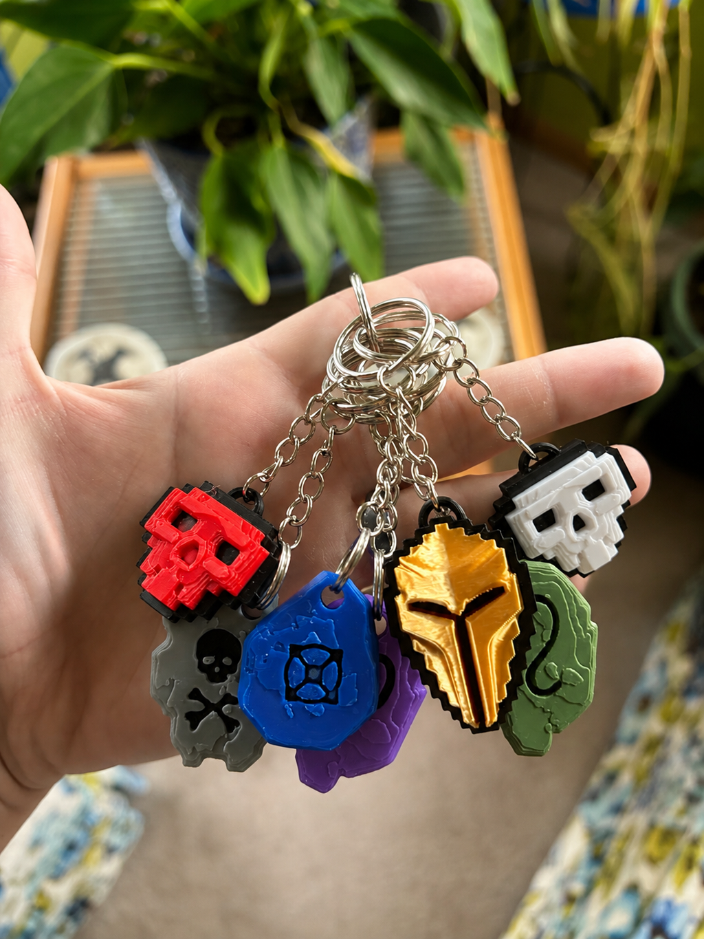 Tibia Golden Helmet Keychain